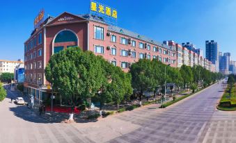 Starlight Hotel(Yuxi High-Speed Railway Station Store)