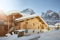 레지던스 셋사스 Parco Cervi Sompunt - Alta Badia 주변 호텔