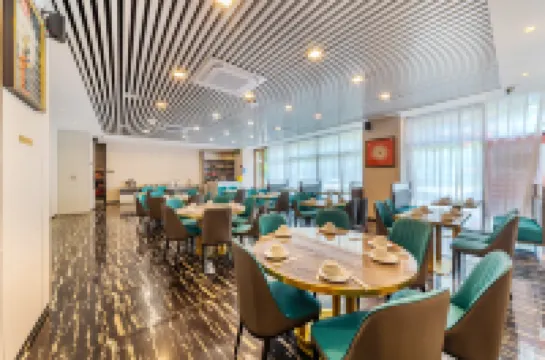 柏思雅緻酒店（花都融創文旅城店）