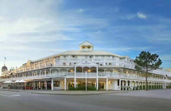 費裏曼特爾濱海瑞吉斯酒店, EVT旗下