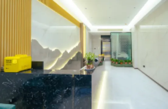 Spring Rain Hotel (Fuyang East High-speed Railway Station)