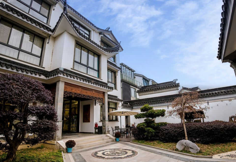4. Suzhou D..