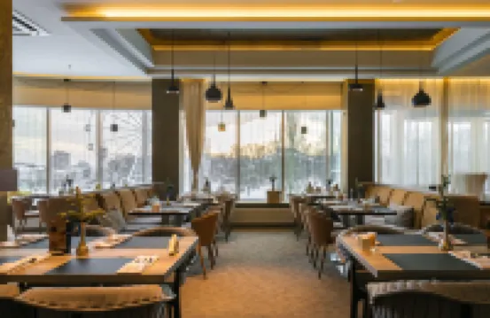 Elements Hotel Kirov - Bãi đậu xe