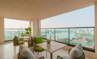 The Five Boutique Apartment Lilas