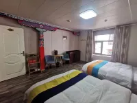 Gongbo'gyamda Zhandui Guest House