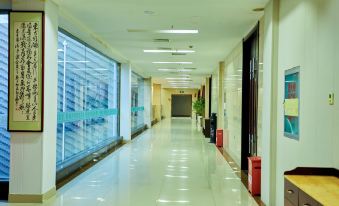Linxi Shengshi Business Hotel