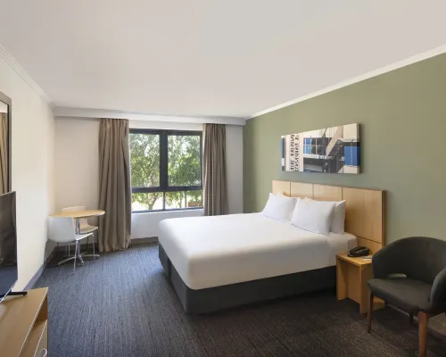 Mercure Sydney Macquarie Park Hotels near Ultimo