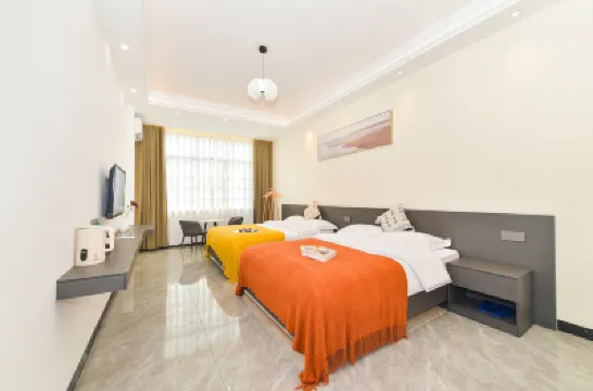 Huahai Sleeping Homestay (Qiaogang Style Street) Hotels near Qiaogang Fengqing Street