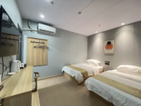 Yunbai Hotel Hotels in Luntai