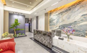 Yifeng Business Hotel