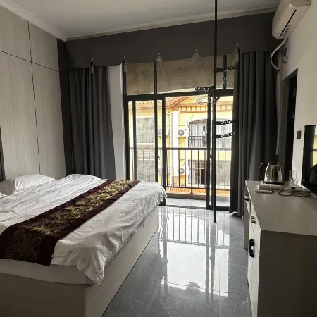 Pingxiang Guodong Hotel