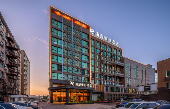 Rezen Select Hotel (Taizhou Linhai Duqiao Baolong Square)