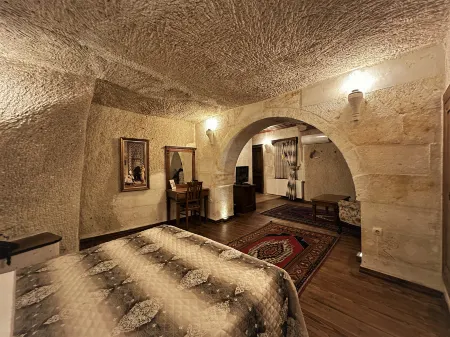 Stone House Cave Hotel Отели рядом с достопримечательностью «Музей под открытым небом Гореме»
