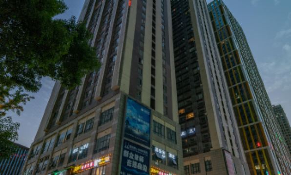 YUNSHUO · High Sky Private Soup Hotel (Huaguoyuan White House Songhua Road Metro Station)