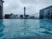 Mission Hills Hotel - Pools