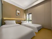 Ruyi Hotel (Luoyang Longmen High-Speed Railway Station Women and Children's Hospital North Gate)