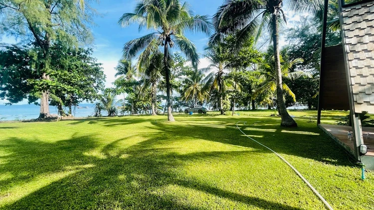 รูปภาพของกระต๊อบ เกาะบุโหลน