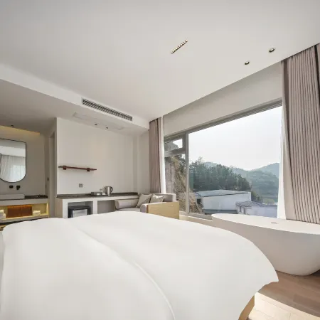 Moganshan High Mountain Forest Adventure Park · Xuan Yong Shilily Hotel