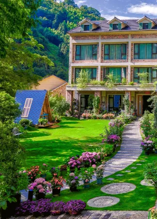 Hangzhou Shantian Half Acre Parent-child River Tracing American-style Resort B&B Отели рядом с достопримечательностью «Shangougou Scenic Resort»