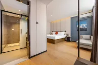 Yaduo Hotel (Yelin Town Central Avenue) Отели рядом с достопримечательностью «Река Сюйвэй»