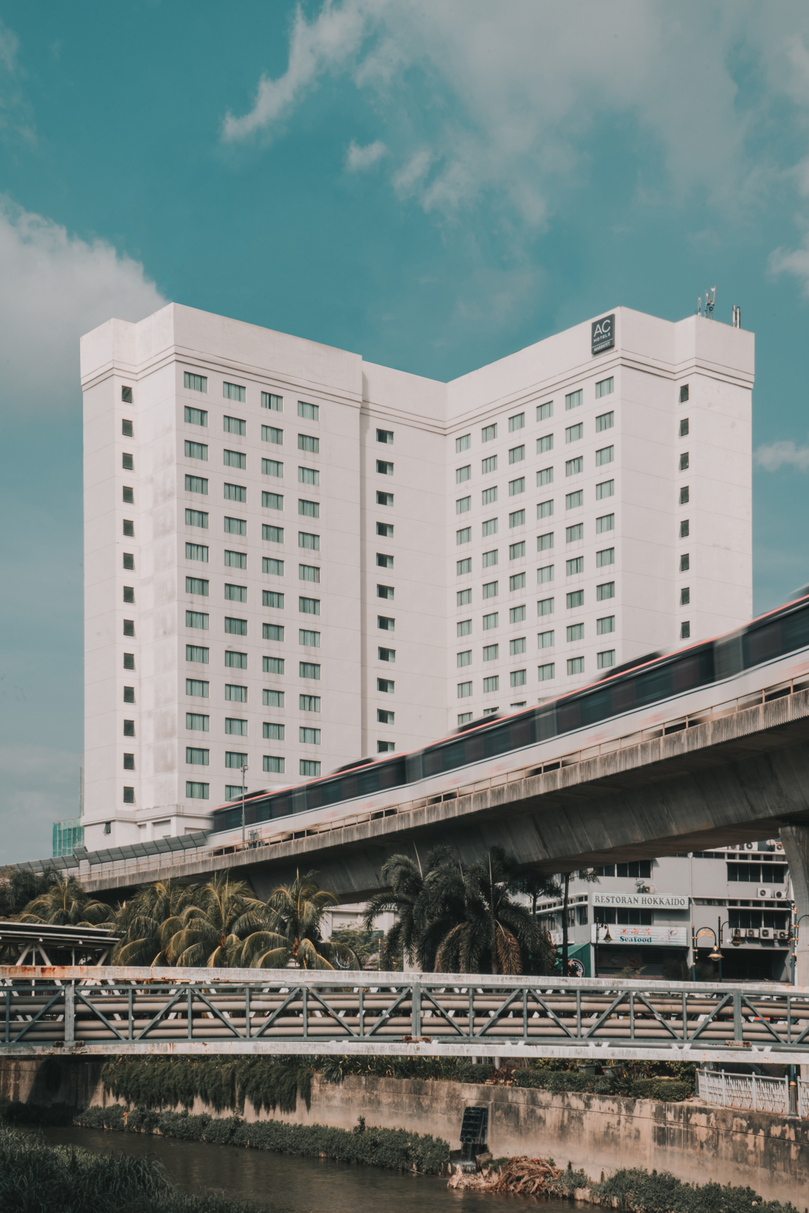 AC Hotel by Marriott Kuala Lumpur