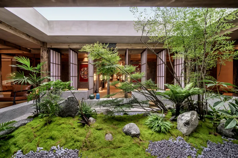 under the banyan tree•a hotel