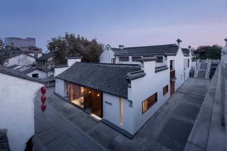 Floral Lux Hotel· Wuxi Zhise · Nanchan Guanshui Hotel