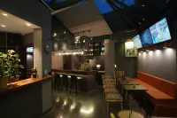 Yangzhou Cube Homestay (Yangzhou University Shouxihu Campus) - bar