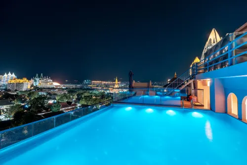 Maple Weiye Yunshe Hotel (Gaozhuang Xingguang Night Market)