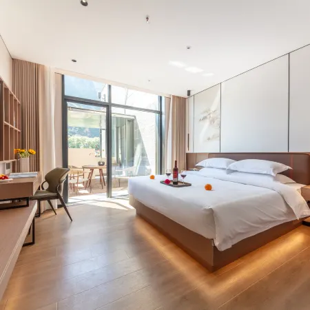 Huguan Xinghengyang Holiday Hotel