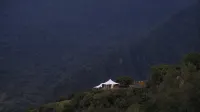 Bathing Clouds Valley Wild-Luxury Star resort camp