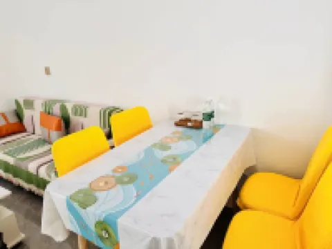 Longkou Qihai Xiaozhu B&B (Coast Huafu Branch)
