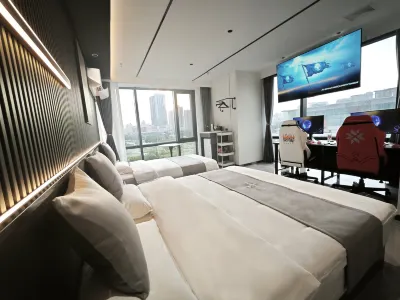 Alien Esports Hotel (Shenyang Olympic Sports Wanda Branch) Hotels near Hunnan