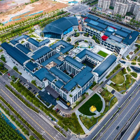 Luoyang Huamao Chunsong Hotel