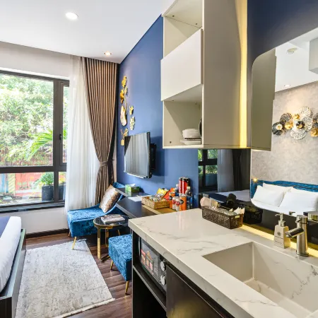 KunKin Luxury Apartment Отели рядом с достопримечательностью «Куан-Бинь-Тхань»