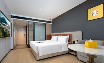 Me Young Me House Hotel (Taojiang Pedestrian Street)