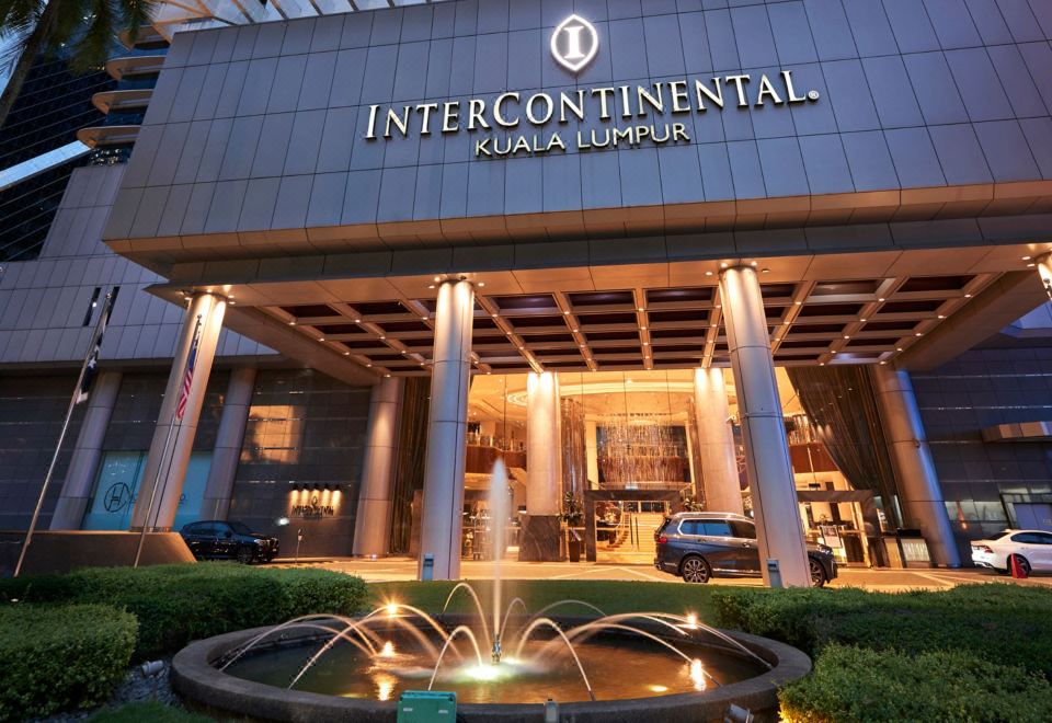 1. InterCon..