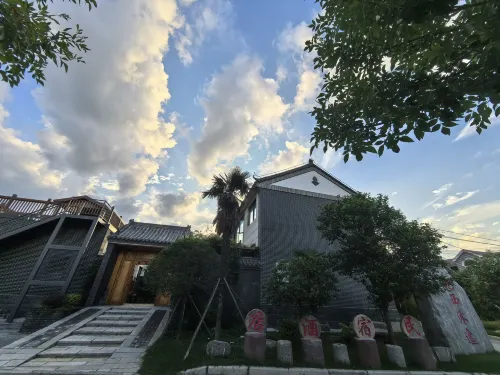 Kaifeng Huaxi Muyi Homestay