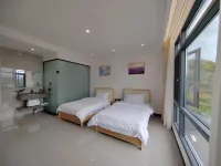 Yueshan  Yishe  Homestay  Huang  guo  shu