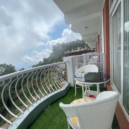 Mountain Vista Retreat