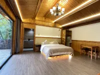 Residents' Hostel in Lake Jingshan, Xinchang Hotéis em Condado de Xinchang