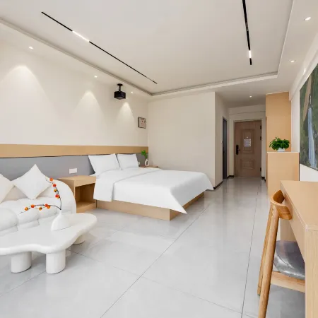 Jingxi Yunxi Hotel (Zibo Wanda Plaza)