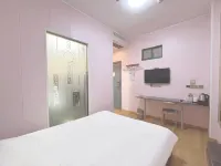 WenXyan Hotel (Zhenjiang Jiangsu University Branch) - Esports