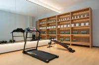 Zai Shan Yi Ye Lan Yue Jiu Dian - Gym