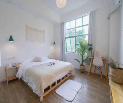 Mint Swimming Pool Design Hotel