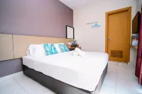 港口飯店 九皇大帝靈應殿附近的飯店