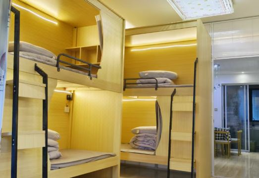 Fengfeng Youth Hostel Hotel Overview