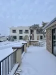 Yunqi Fenglinli Pool Resort Homestay (Yanji Chaoyangchuan Airport High speed Railway Station Branch)