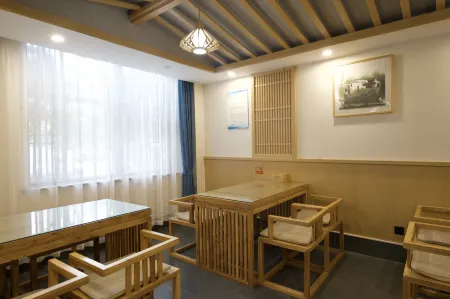 Bailuli Yunsu Hotel Отели рядом со станцией Wuwei Railway Station