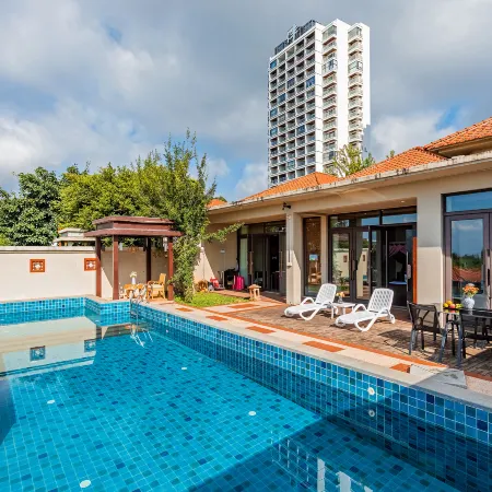 Fuxian Lake Yuehuwan Pool Villa